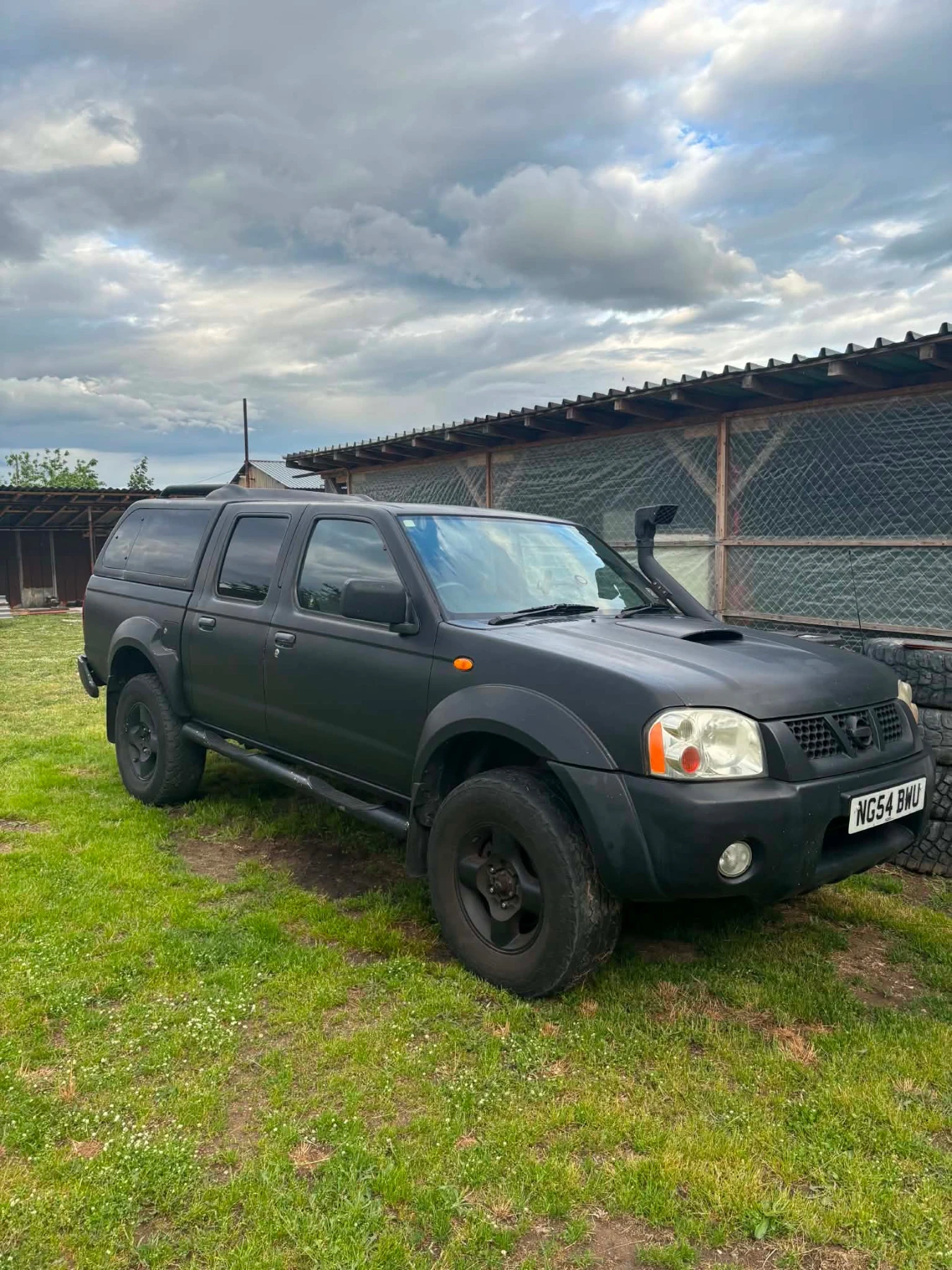 Nissan Navara, снимка 10 - Автомобили и джипове - 55484822