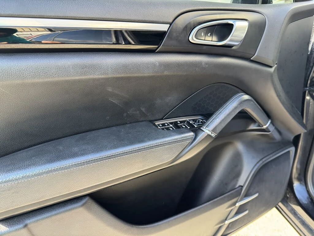 Porsche Cayenne * FULL* ПАНО* KEYLESS* Camera* ПОДГРЕВ* LED* , снимка 11 - Автомобили и джипове - 55640343