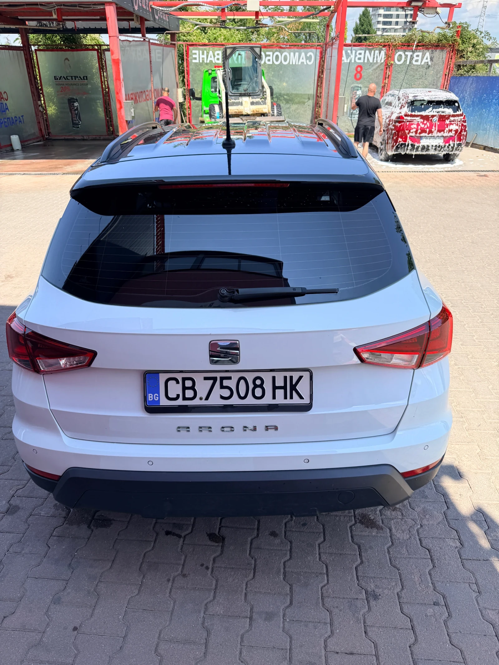 Seat Arona, снимка 8 - Автомобили и джипове - 55773843