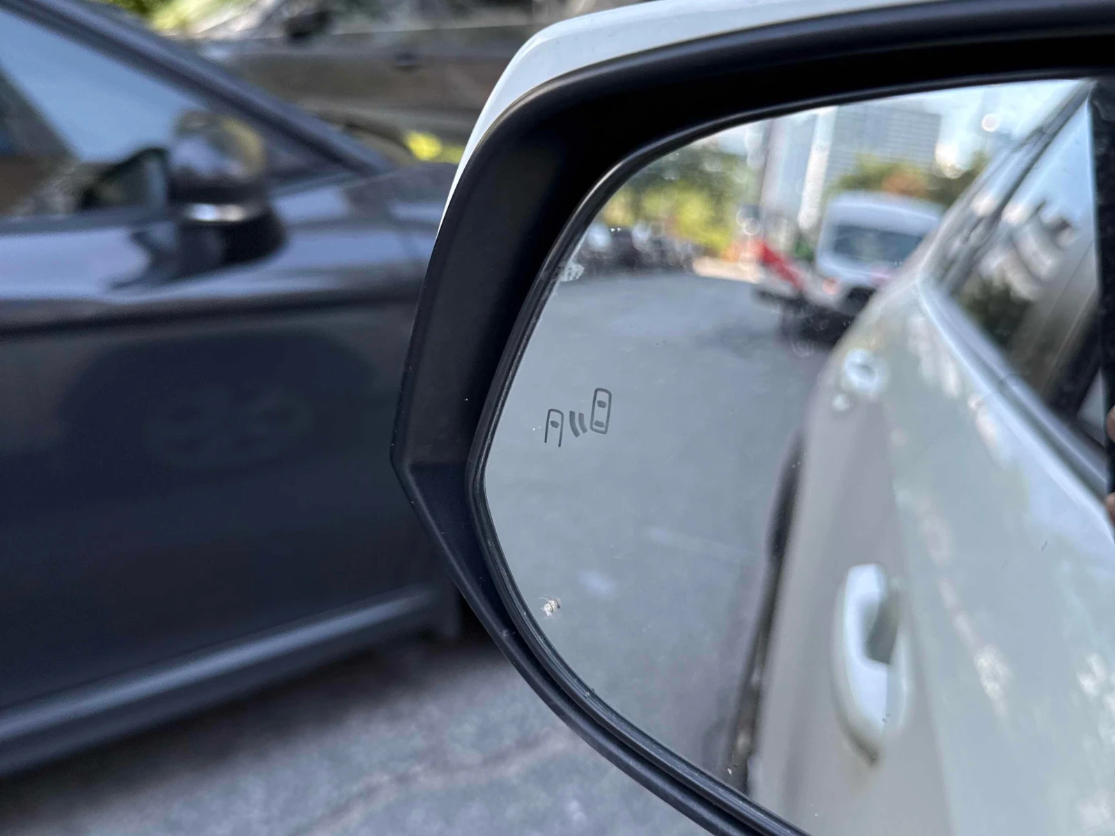 Toyota Rav4 * Hybrid LE AWD * CARFAX * ОПЦИЯ ЗА ФИНАНСИРАНЕ, снимка 12 - Автомобили и джипове - 55839146