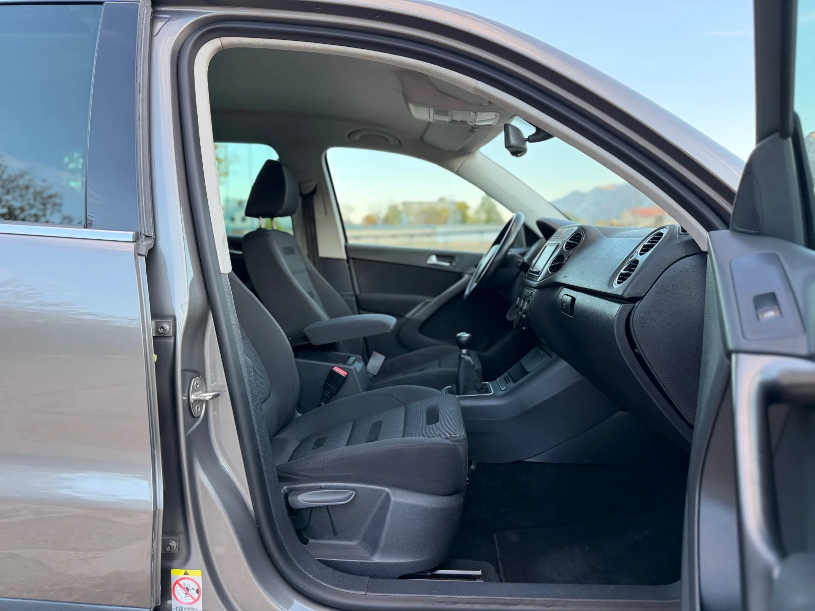 VW Tiguan 2.0TDI/4x4/������ | Mobile.bg � ����������� 11