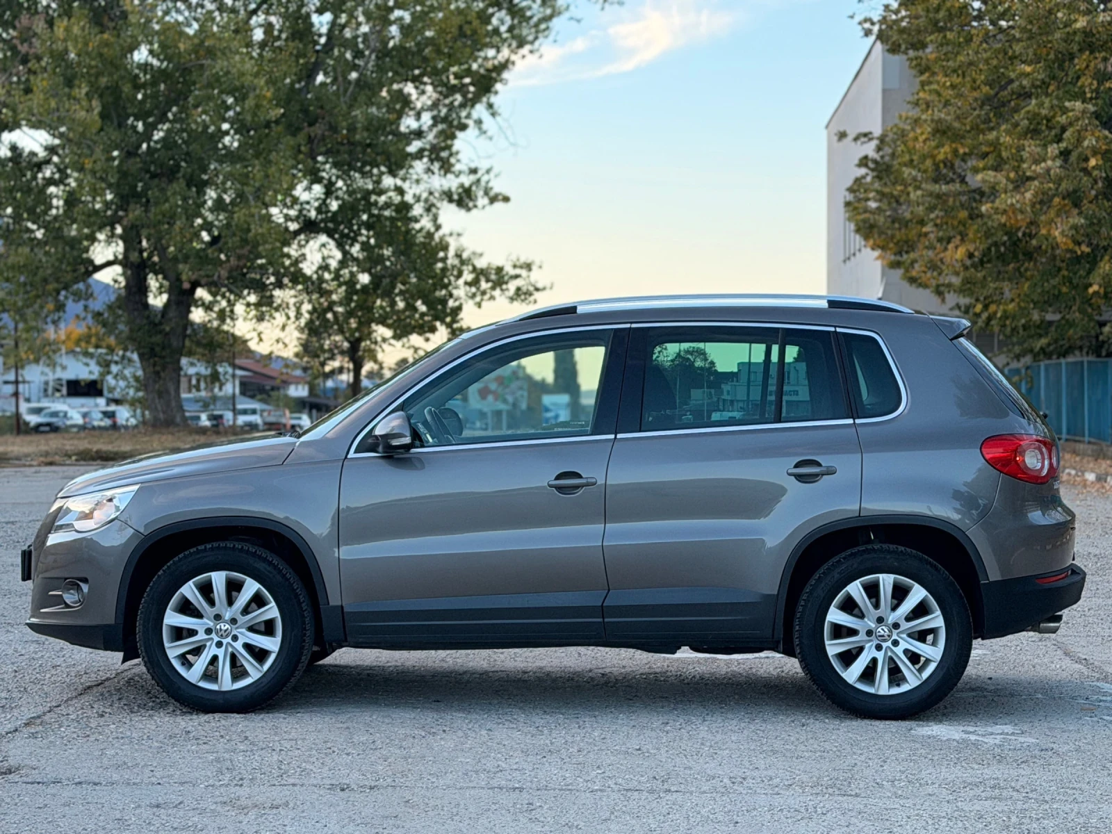 VW Tiguan 2.0TDI/4x4/������ | Mobile.bg � ����������� 2