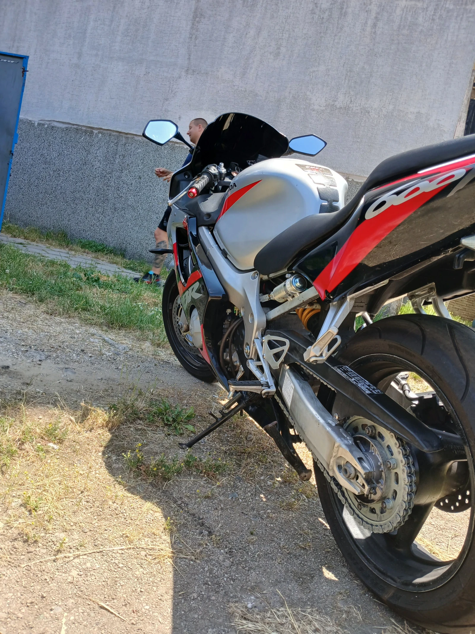 Honda Cbr F4i - изображение 7