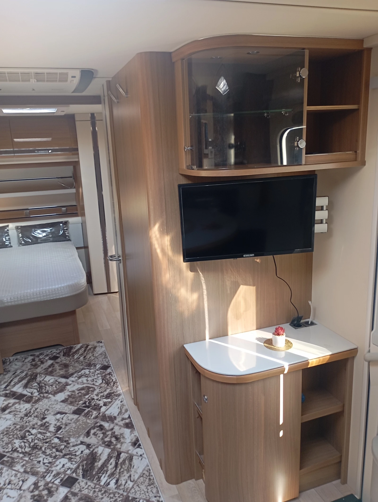 Каравана Fendt NEW MODEL* LUXURY  - изображение 4
