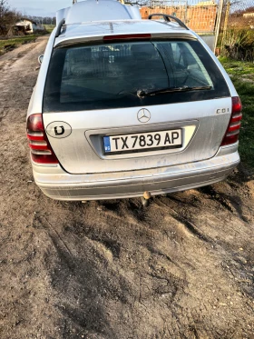 Mercedes-Benz C 270 - 1500 € / 2933.74 лв. - 13496076 3