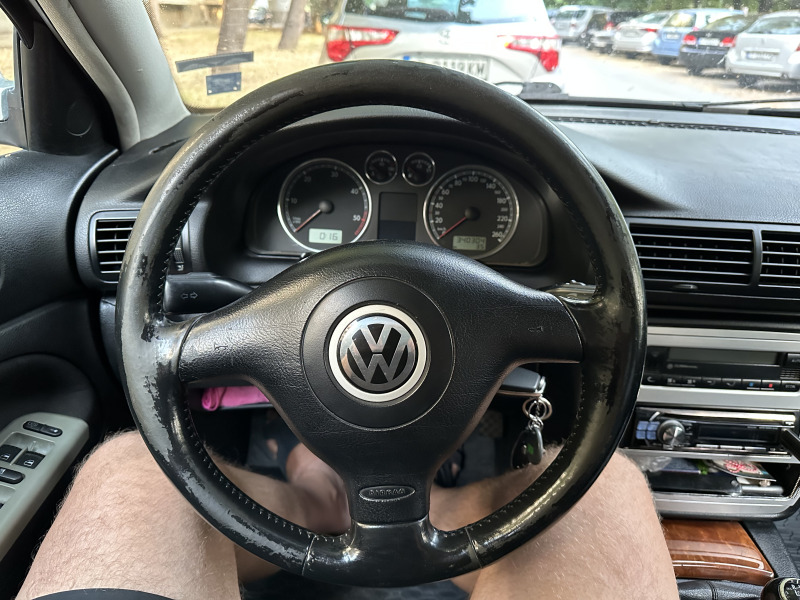VW Passat 1.9 TDI, снимка 3 - Автомобили и джипове - 46408240