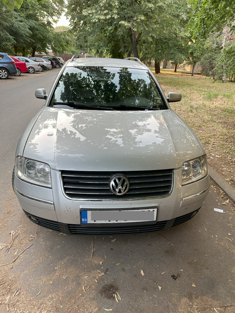 VW Passat 1.9 TDI, снимка 1 - Автомобили и джипове - 46408240