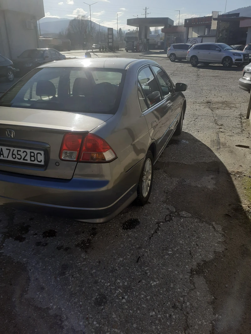 Honda Civic хибрид, снимка 3 - Автомобили и джипове - 47282375