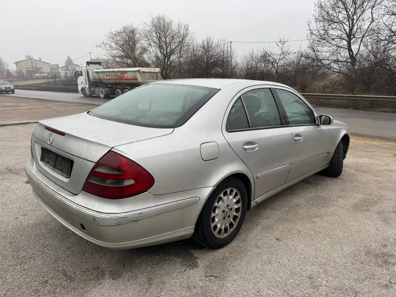 Mercedes-Benz E 270 Elegance , снимка 3 - Автомобили и джипове - 52886249