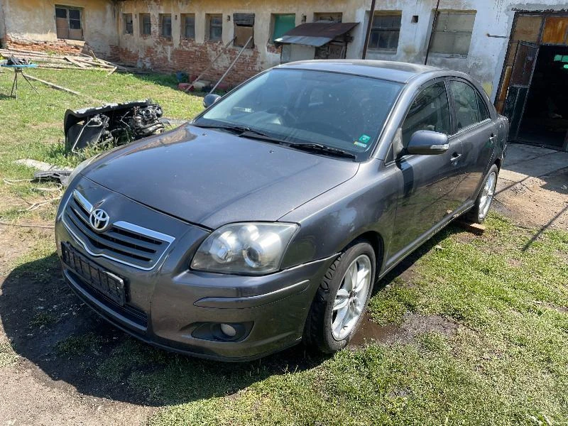 Toyota Avensis 2.2 D-4D 150кс. НА ЧАСТИ, снимка 3 - Автомобили и джипове - 41305480