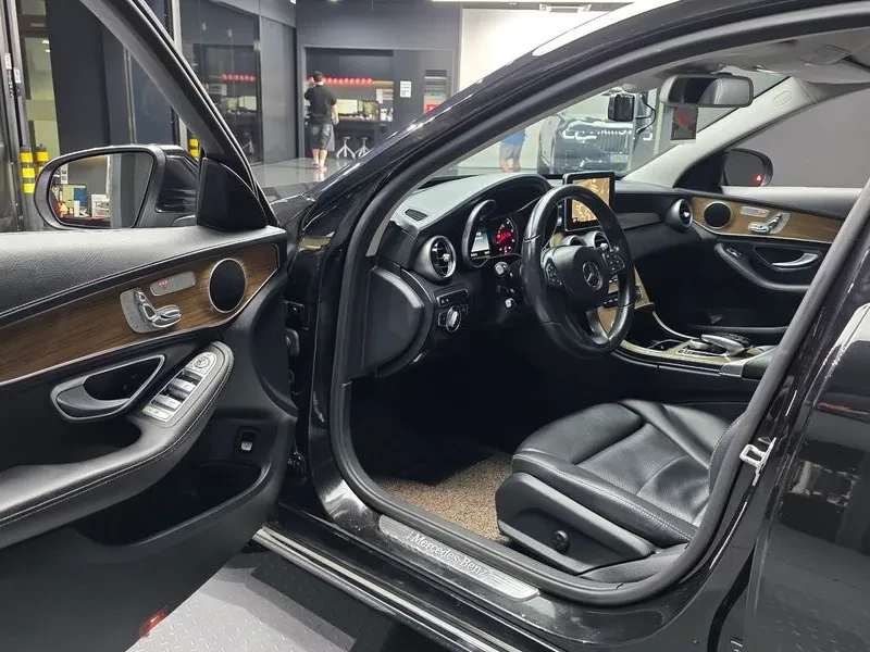 Mercedes-Benz C 220 EXCLUSIVE, снимка 10 - Автомобили и джипове - 56353729