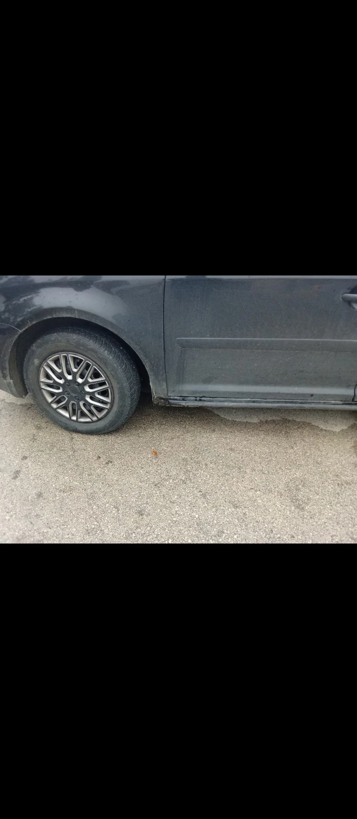 VW Touran, снимка 4 - Автомобили и джипове - 56735063