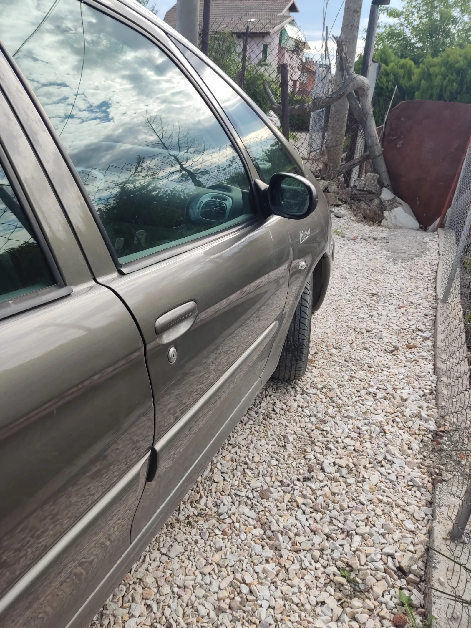 Citroen Xsara picasso 1, 6 HDI, 90 к.с. - изображение 3