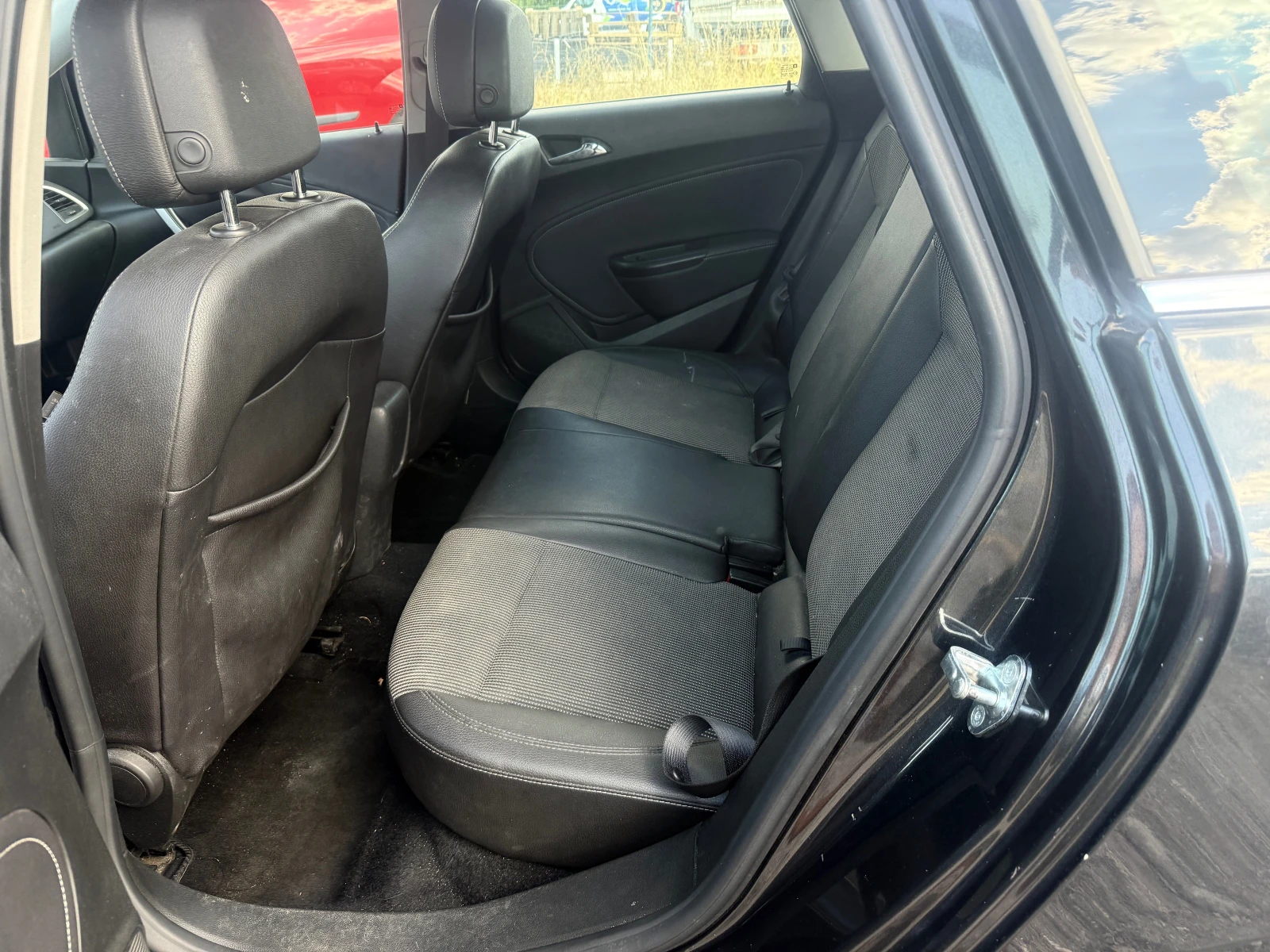Opel Astra Face-1.7 CDTI Navi 6sk. Sport Taurer - изображение 10