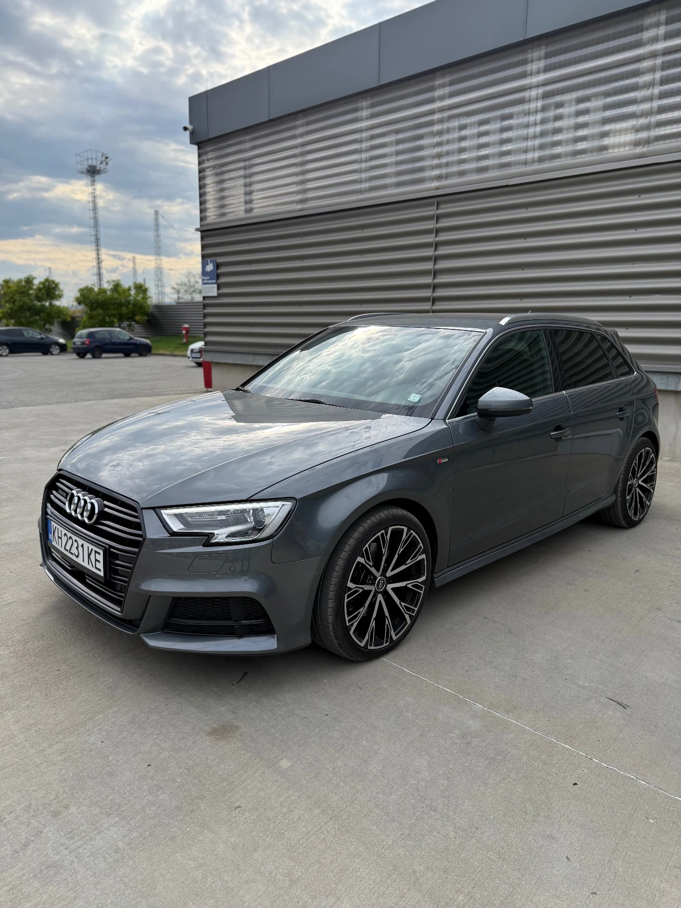 Audi A3  Quattro S line - изображение 3