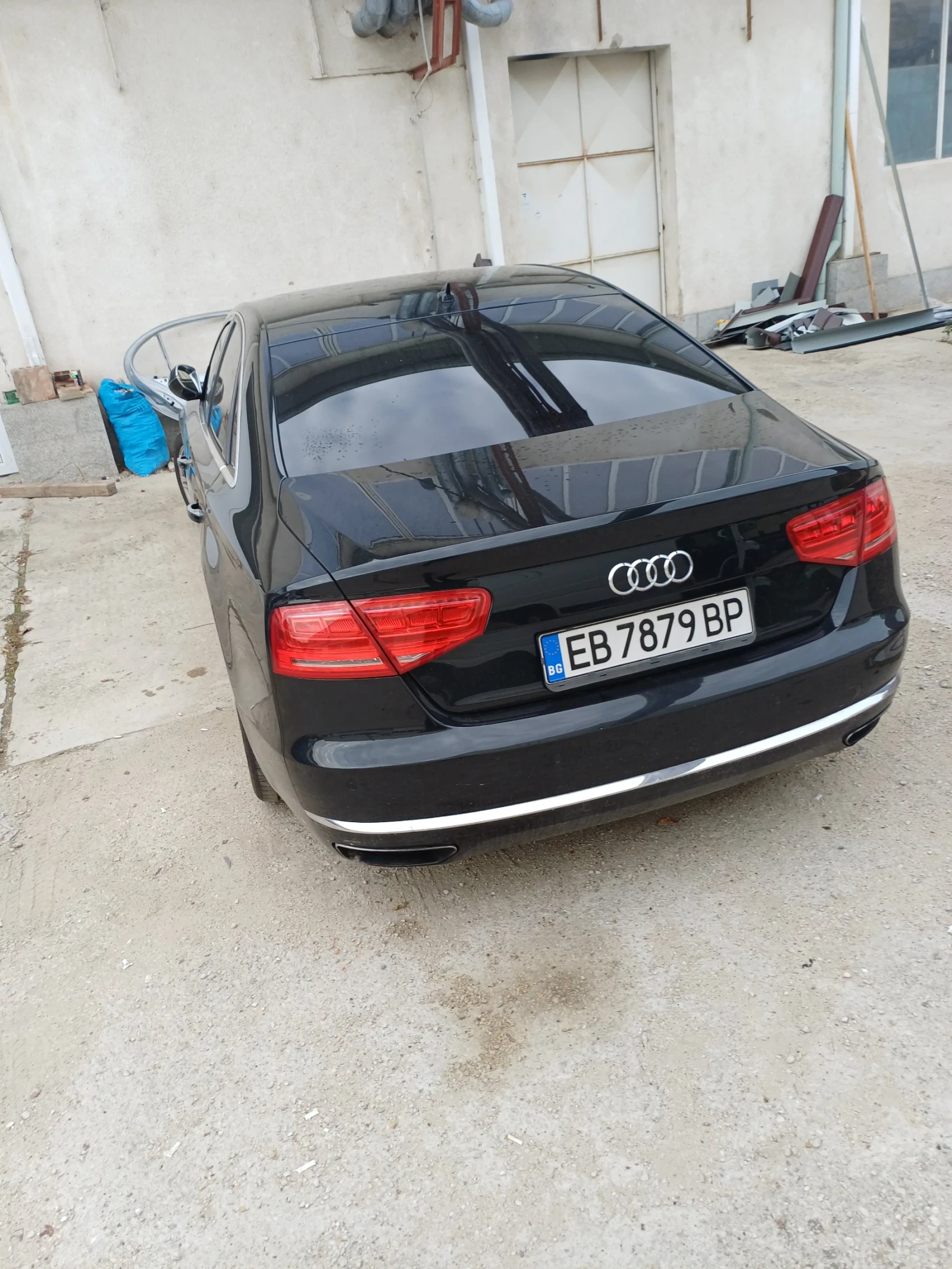 Audi A8 W12 - изображение 2