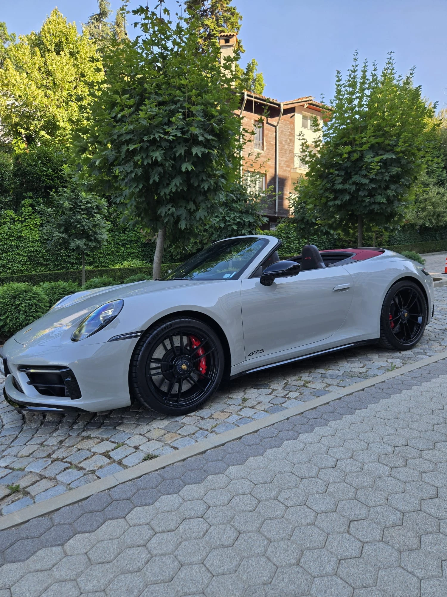 Porsche 911 992 / GTS / CABRIO | Mobile.bg   6