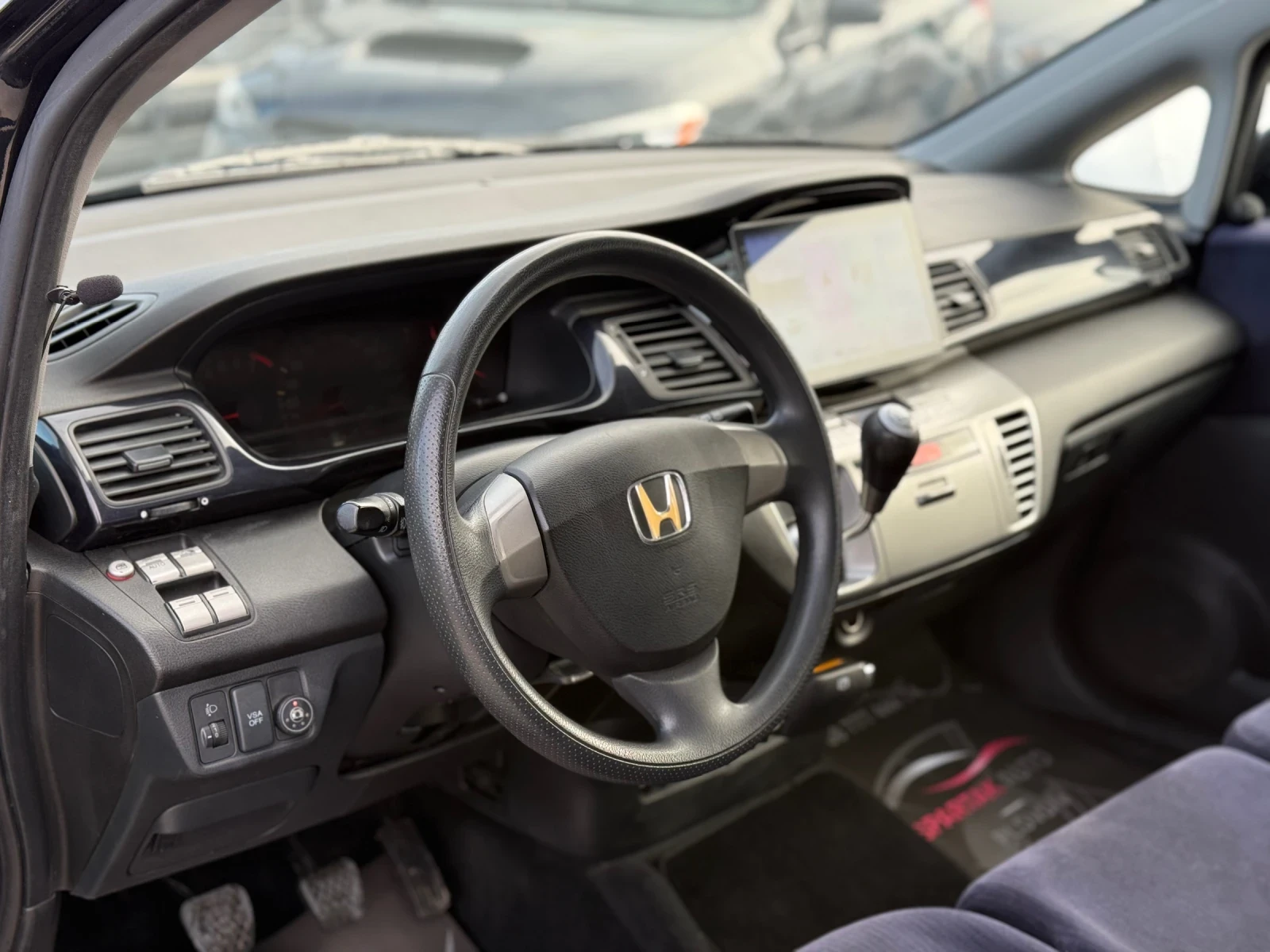 Honda Fr-v 1.8* ГАЗ* 2010г* 140к.с* Топ Състояние* Обслужена* - изображение 7