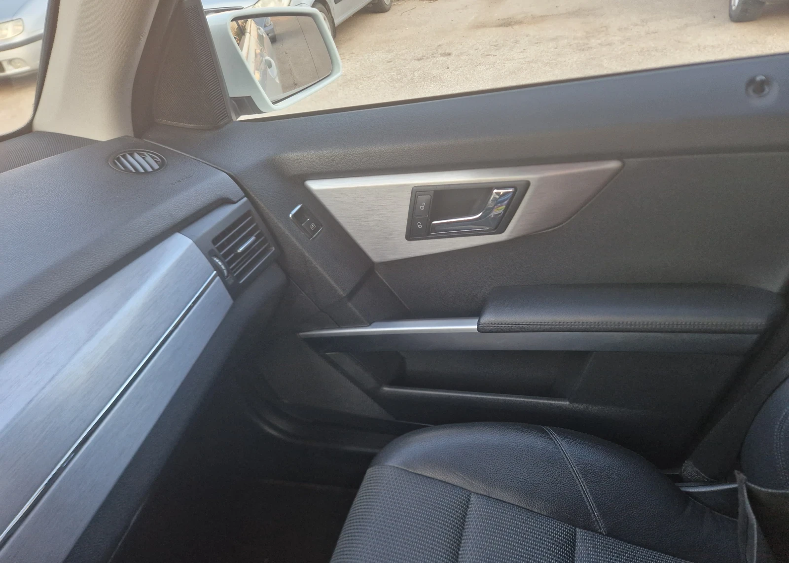 Mercedes-Benz CLK 220 CDI 4-MATIC 7G-TRONIC, снимка 15 - Автомобили и джипове - 53924049