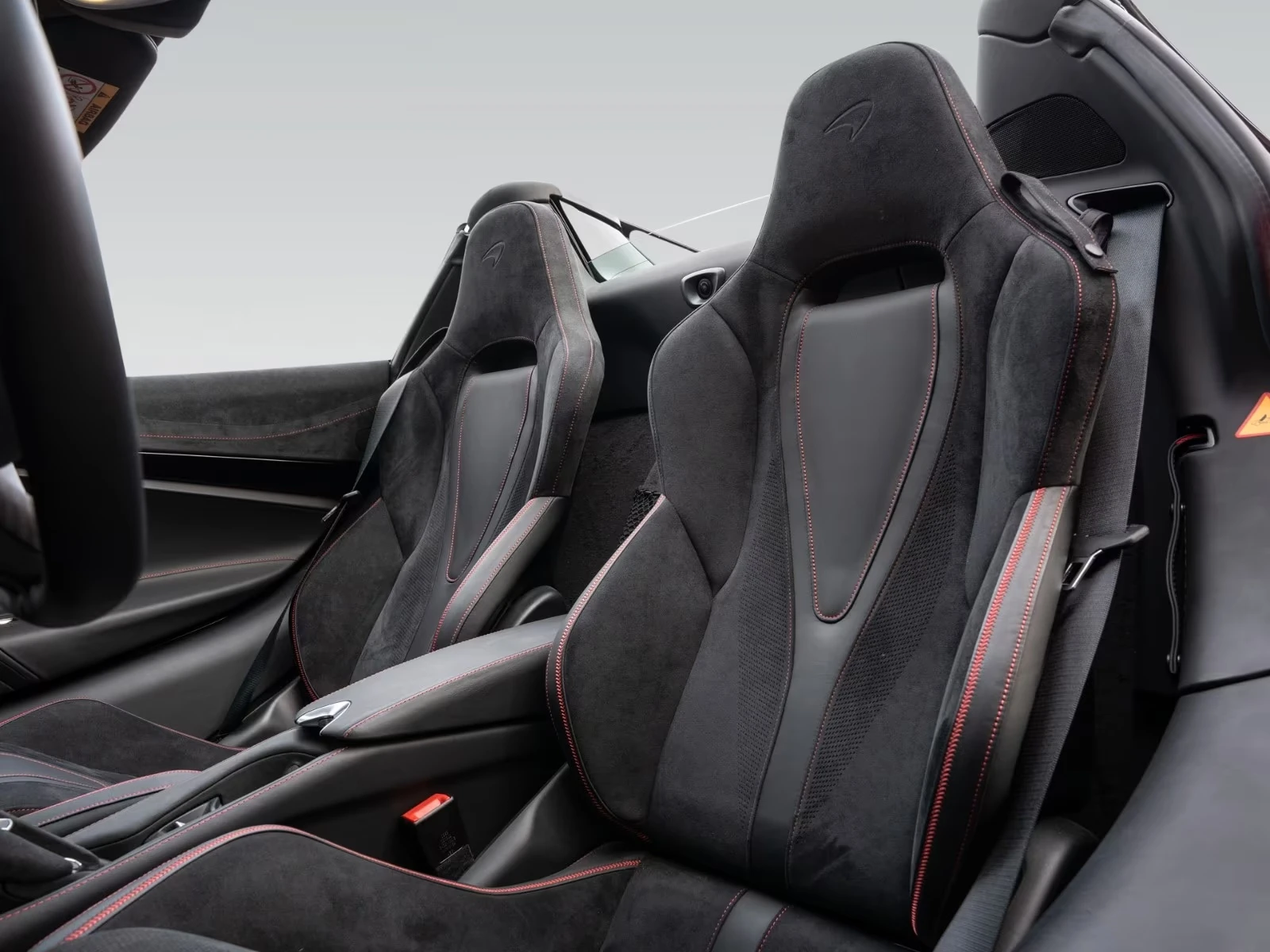 McLaren 720 S SPIDER PERFORMANCE KERAMIK CARBON B&W, снимка 12 - Автомобили и джипове - 54284312