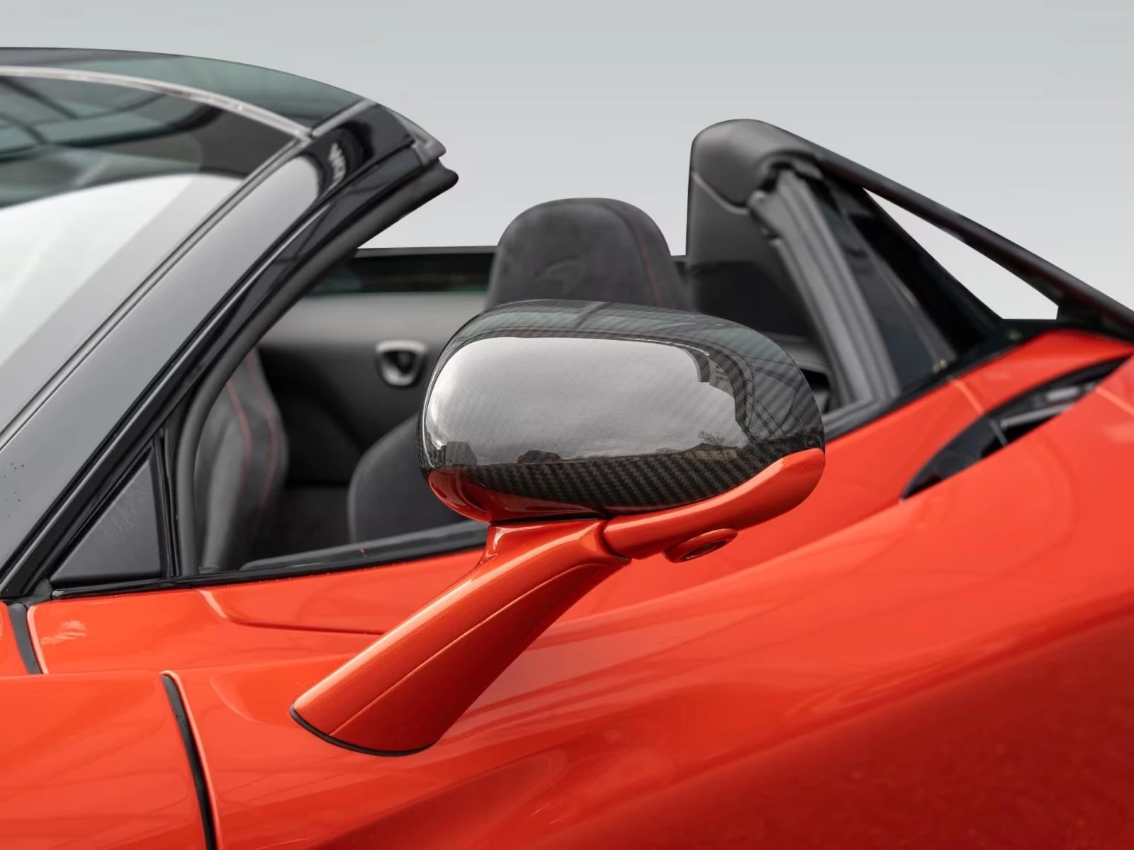 McLaren 720 S SPIDER PERFORMANCE KERAMIK CARBON B&W, снимка 8 - Автомобили и джипове - 54284312