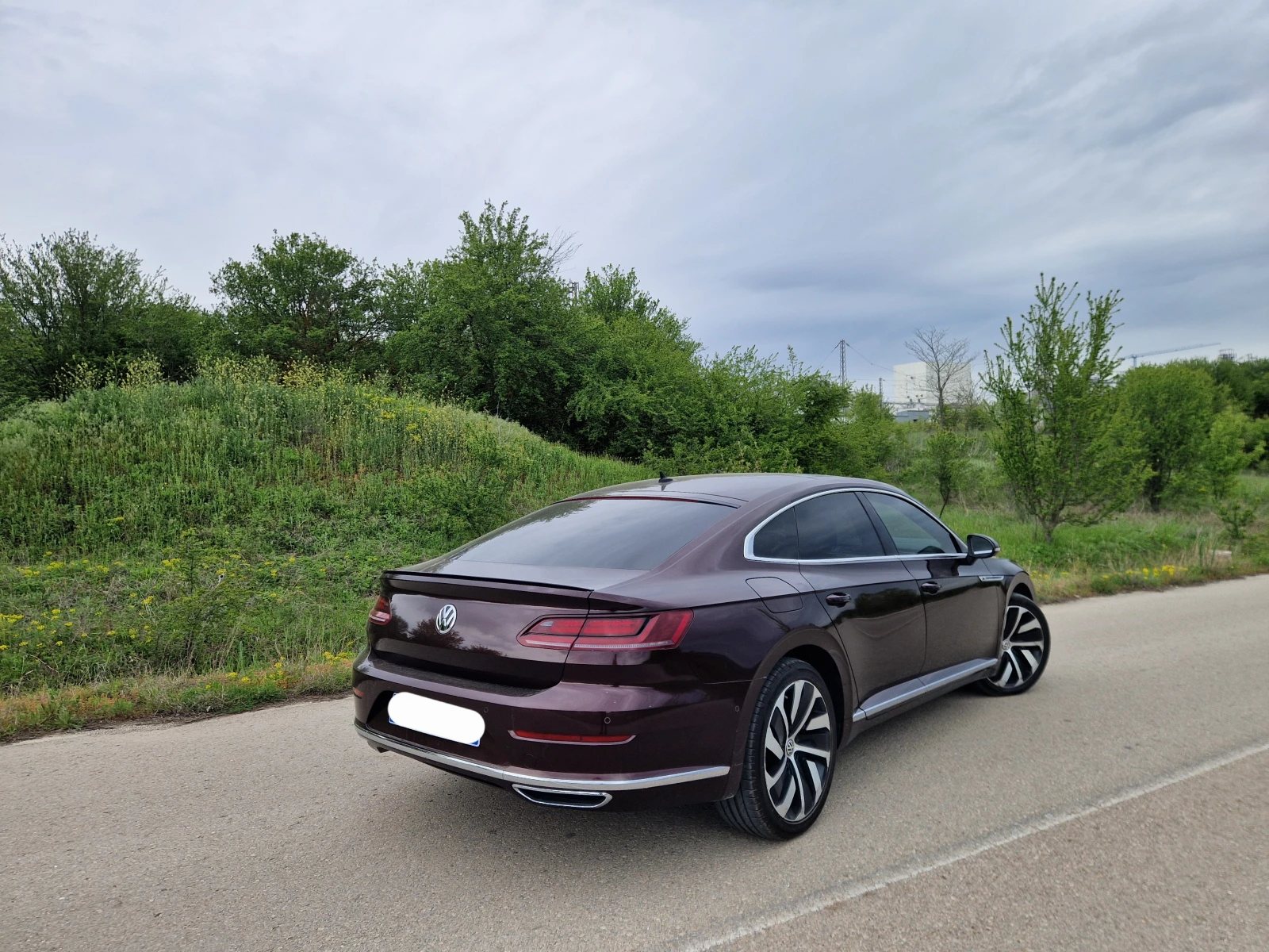 VW Arteon БАРТЕР/Лизинг Digital R-Line 4MOTION BiTDI, снимка 4 - Автомобили и джипове - 54323547