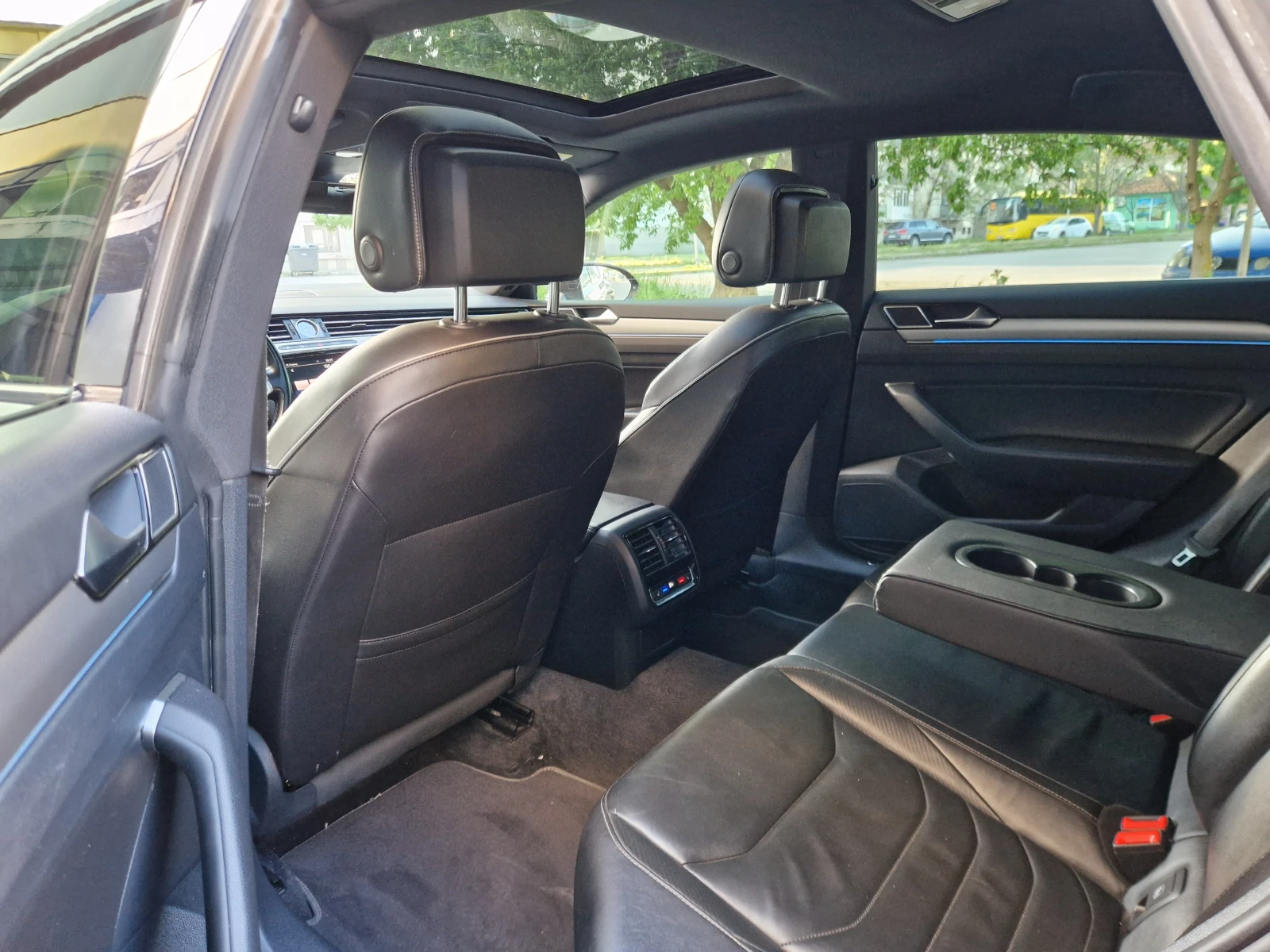 VW Arteon Digital R-Line 4MOTION BiTDI, снимка 13 - Автомобили и джипове - 54323547