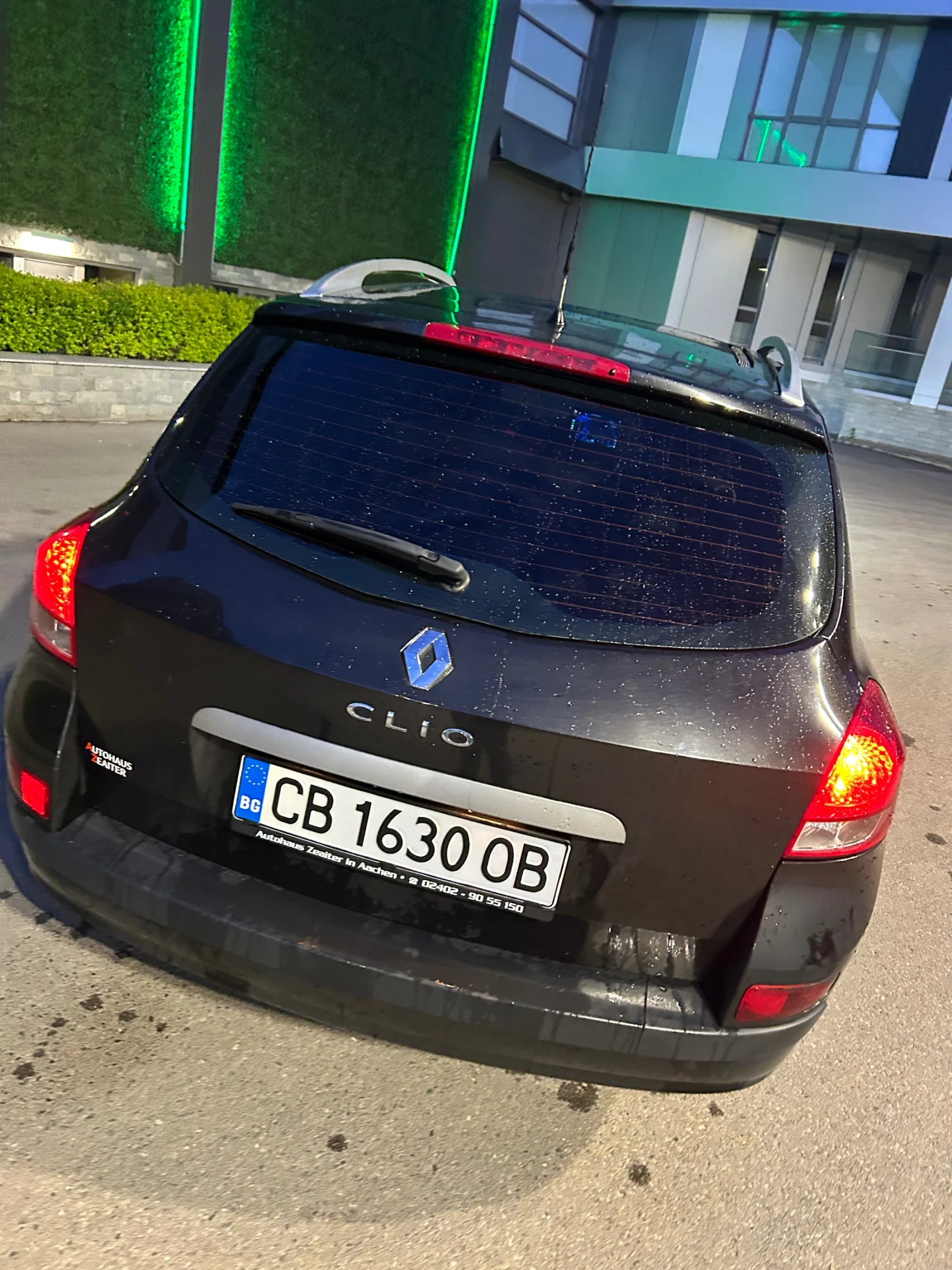 Renault Clio 1.2 TSE GRANDTOUR, снимка 15 - Автомобили и джипове - 54385198