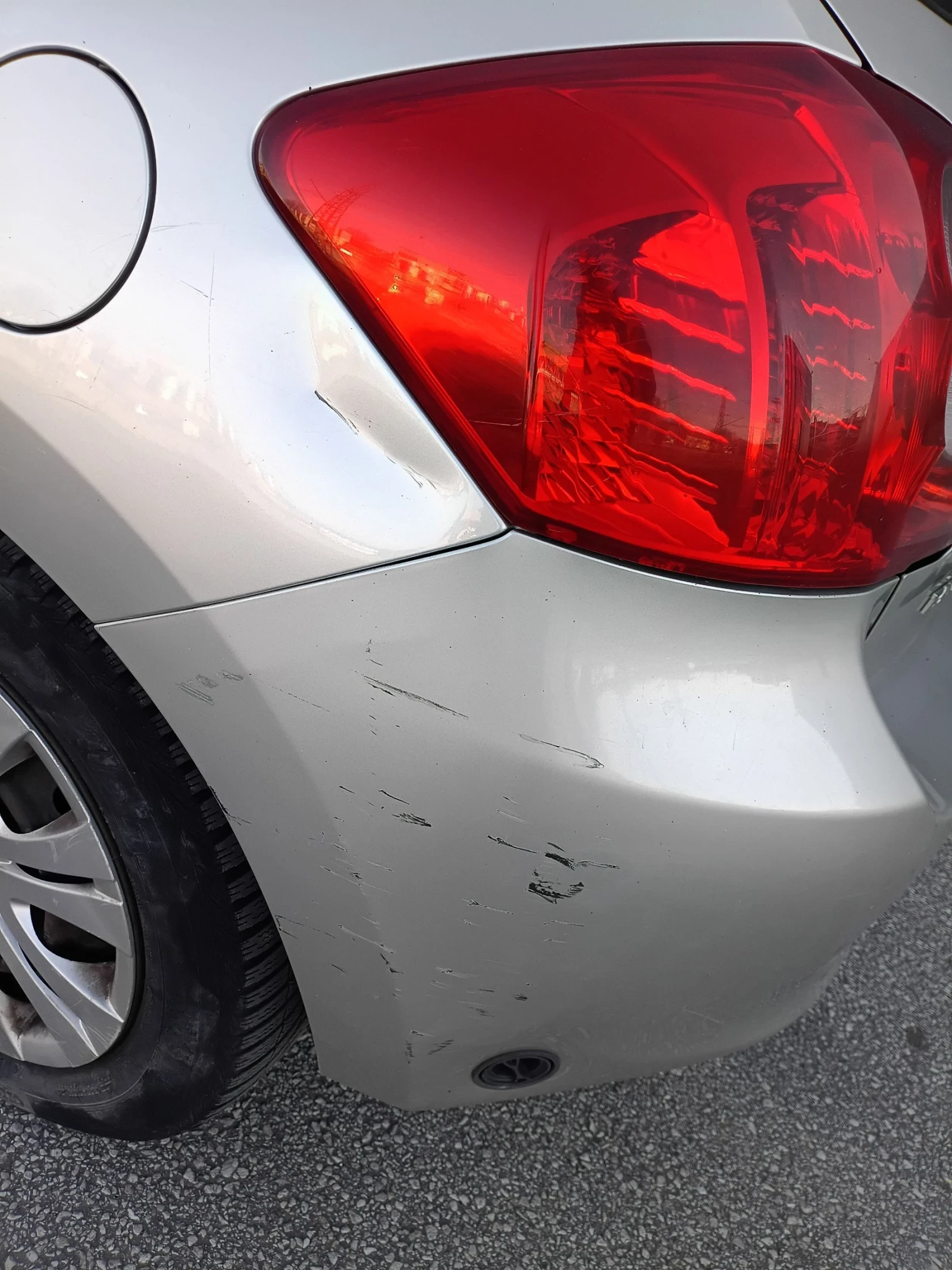 Toyota Auris 1.6 LPG, снимка 7 - Автомобили и джипове - 54570405