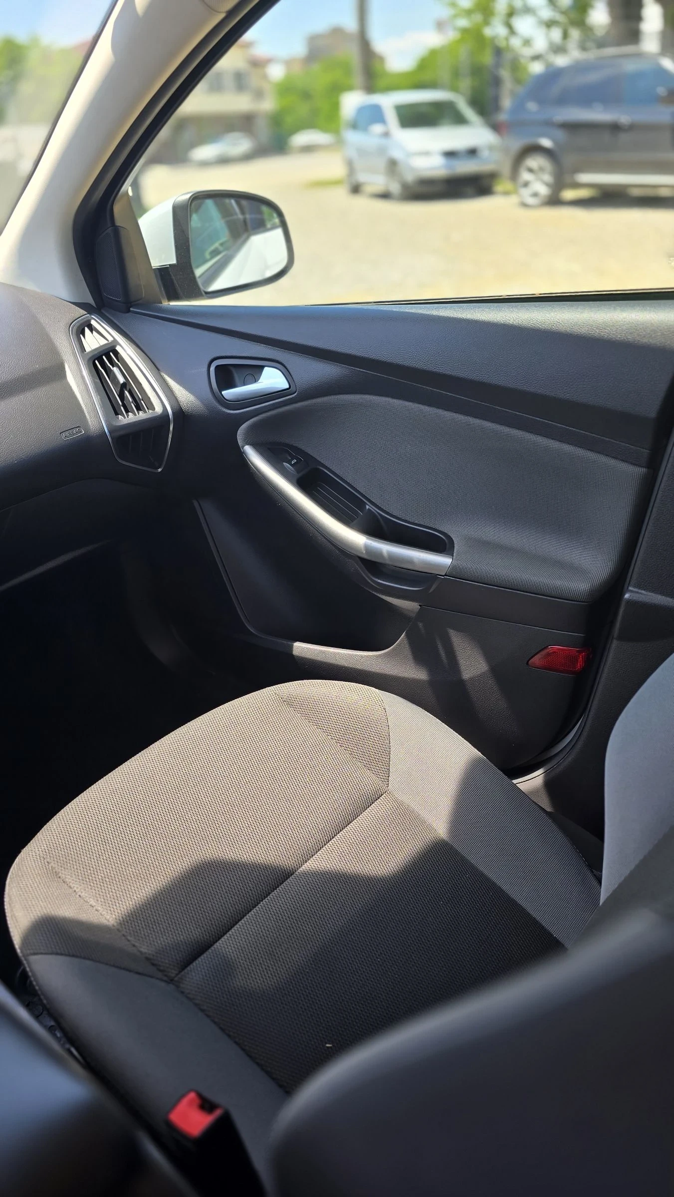 Ford Focus 1.6 Ti-VCT, снимка 9 - Автомобили и джипове - 54978800