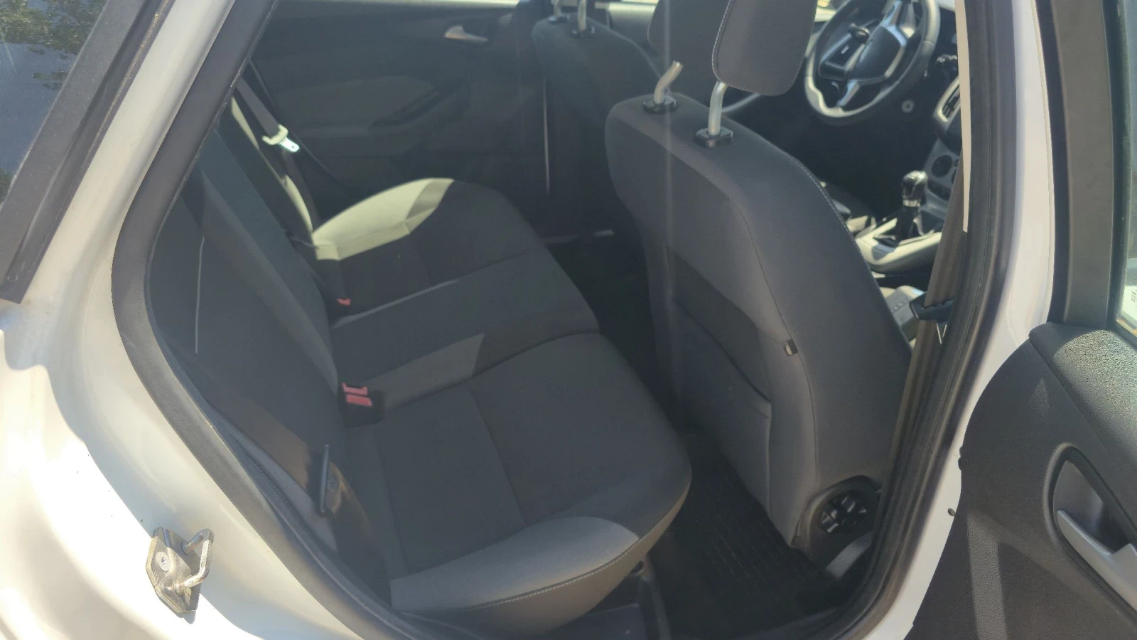 Ford Focus 1.6 Ti-VCT, снимка 12 - Автомобили и джипове - 54978800
