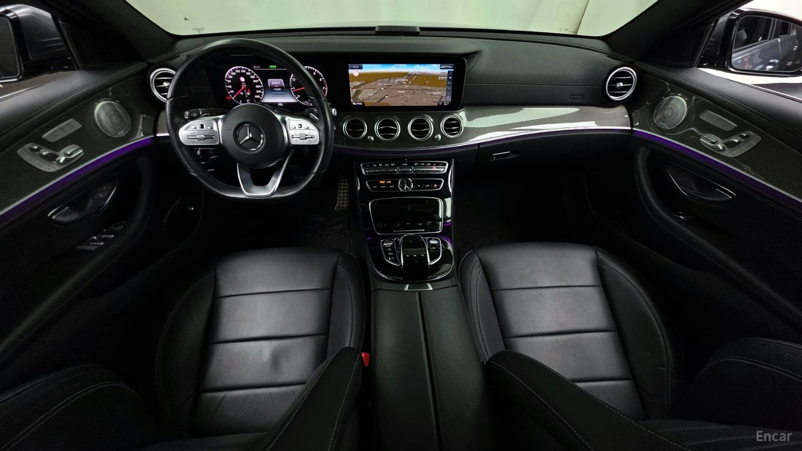 Mercedes-Benz E 350 AMG LINE* 4MATIC* 360* PANO* BURMESTER* DISTRO, снимка 4 - Автомобили и джипове - 55464212
