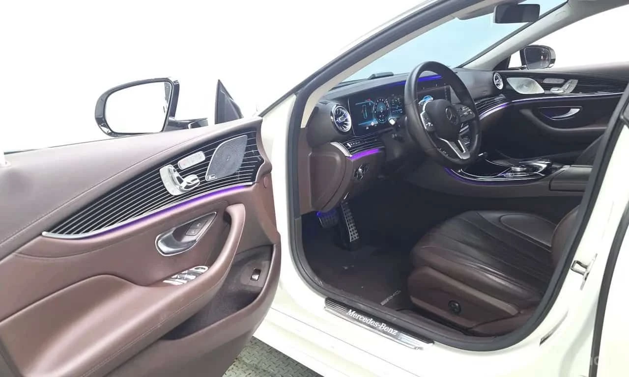 Mercedes-Benz CLS 450 4MATIC AMG Line/ОБДУХВАНЕ/ДИСТРОНИК/360, снимка 10 - Автомобили и джипове - 55728875