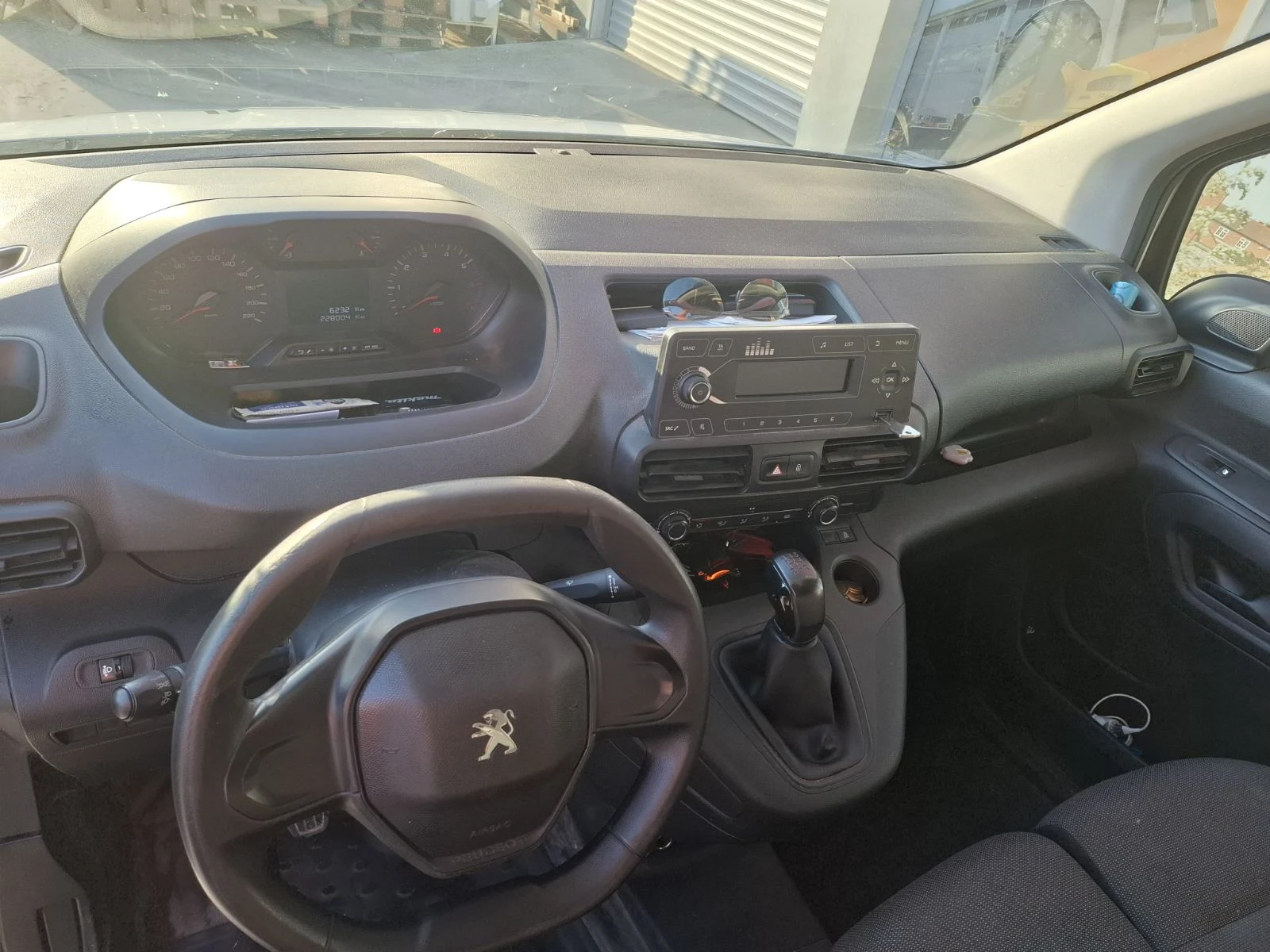 Peugeot Partner 1, 5 HDI, снимка 7 - Автомобили и джипове - 55885974