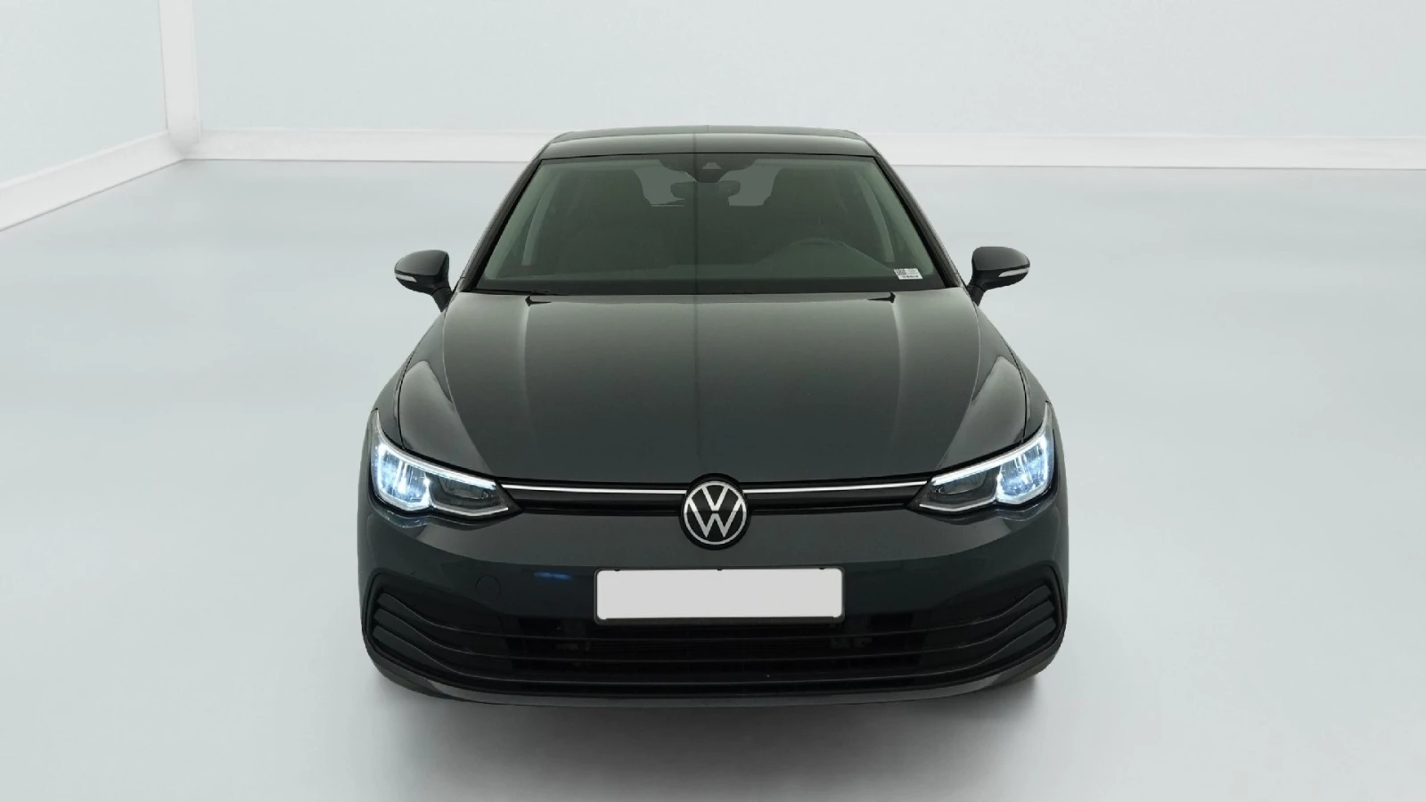 VW Golf 1.5 TSI Life Business Навигация, снимка 2 - Автомобили и джипове - 56068700