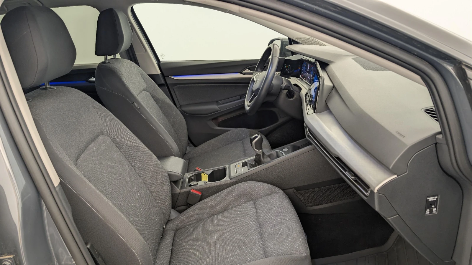 VW Golf 1.5 TSI Life Business Навигация, снимка 8 - Автомобили и джипове - 56068700