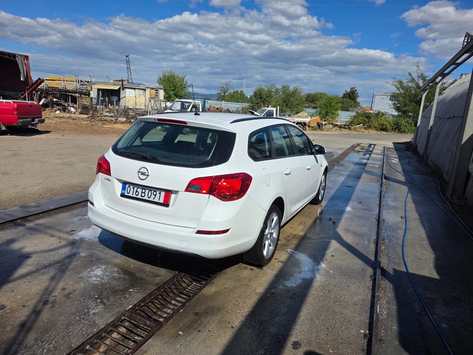 Opel Astra 1.4 100 кс, снимка 6 - Автомобили и джипове - 56221383