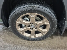 Toyota Rav4 * HYBRID XLE * CARFAX *  - 68550 лв. / 35049.06 € - 22624252 17