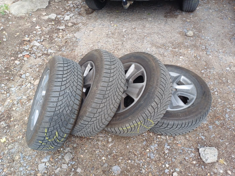 Dacia Duster 1.3 Tce, снимка 10 - Автомобили и джипове - 52307556