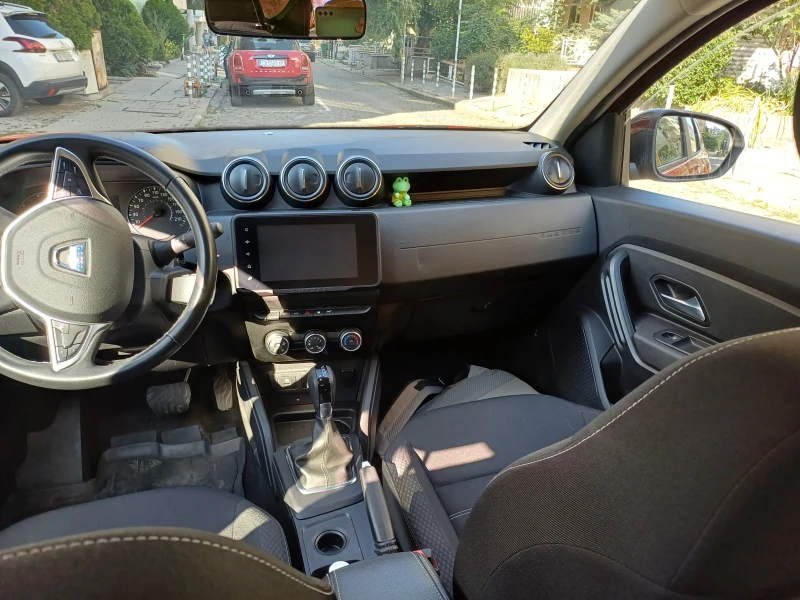Dacia Duster 1.3 Tce, снимка 4 - Автомобили и джипове - 52307556