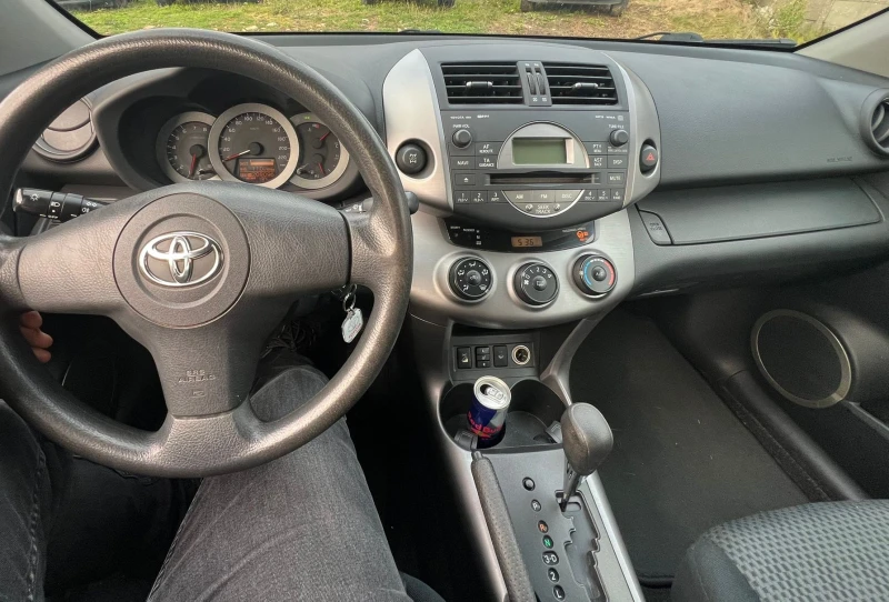 Toyota Rav4 2.0i Automatic 4x4 с гаранция | Очакван внос, снимка 5 - Автомобили и джипове - 52377846