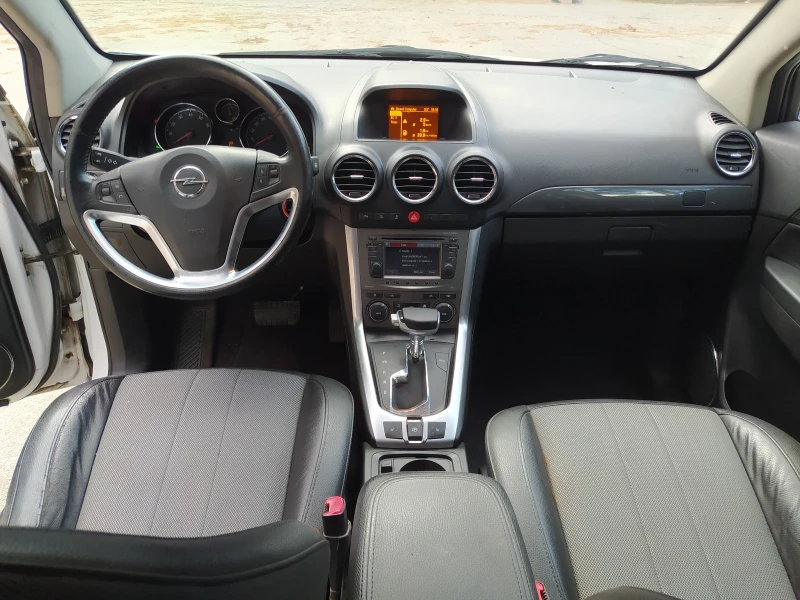 Opel Antara 2.4i, снимка 14 - Автомобили и джипове - 52967640
