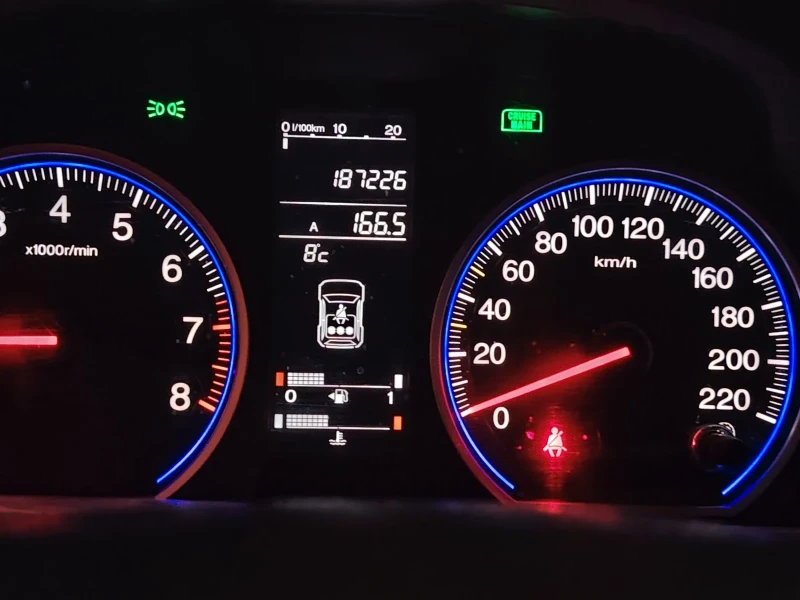 Honda Cr-v 2000 i, снимка 12 - Автомобили и джипове - 53446413