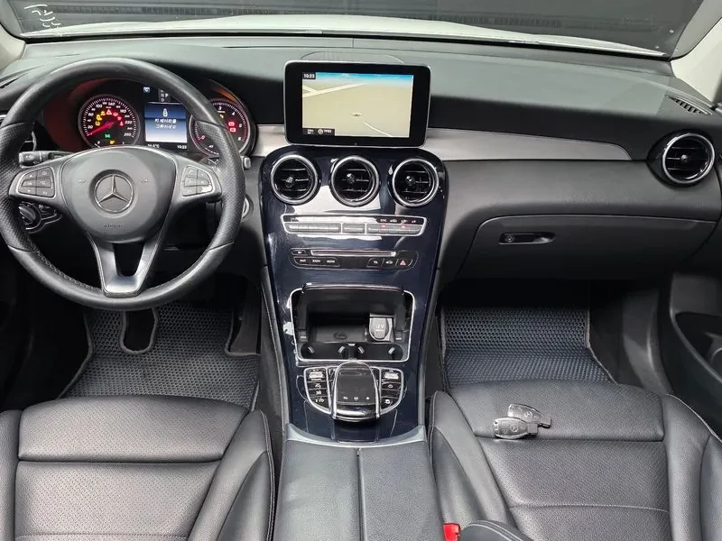 Mercedes-Benz GLC 220 4MATIC - САМО 30% АВАНС, снимка 7 - Автомобили и джипове - 56005619