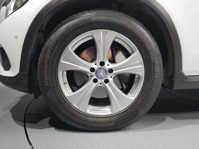 Mercedes-Benz GLC 220 4MATIC - САМО 30% АВАНС, снимка 5 - Автомобили и джипове - 56005619
