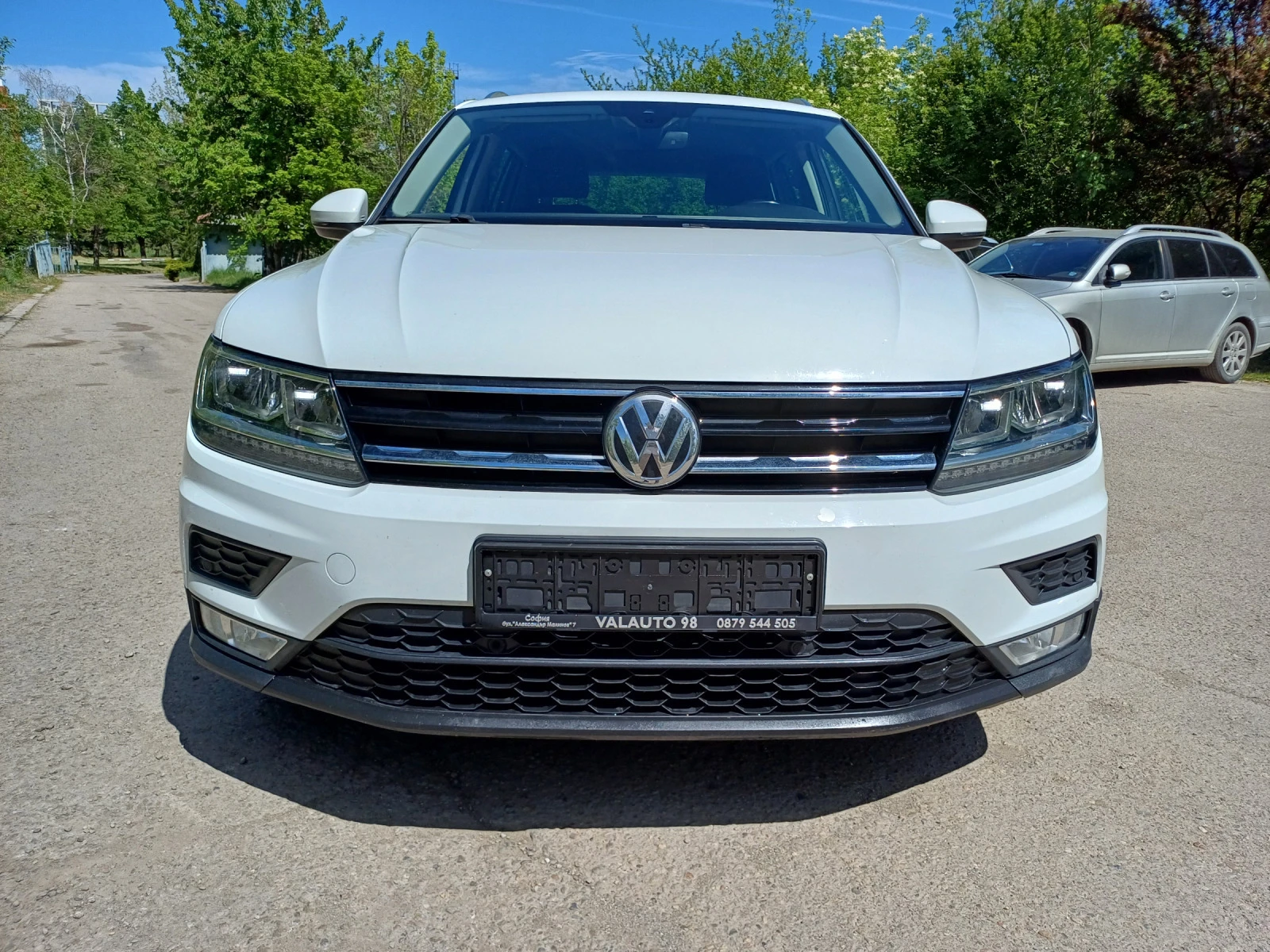 VW Tiguan TDI BLUEMOTION NAVI  - изображение 2