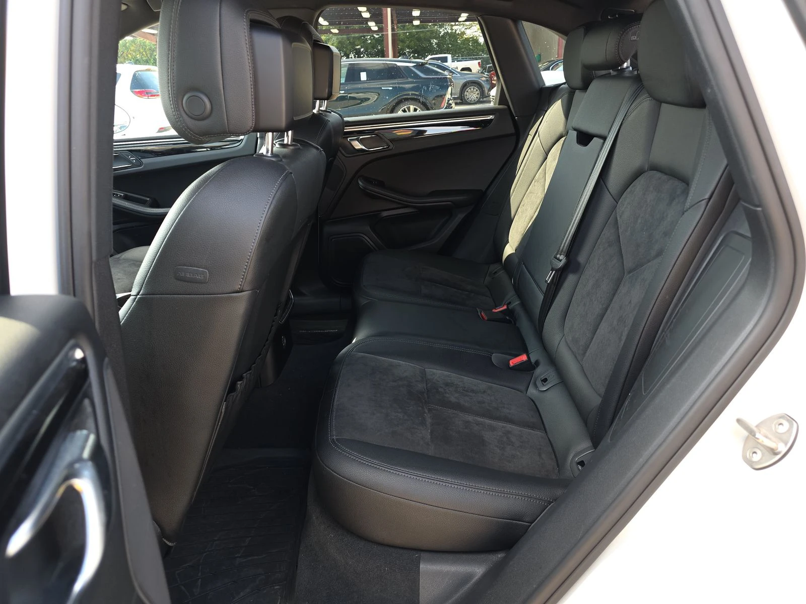 Porsche Macan | Mobile.bg   14