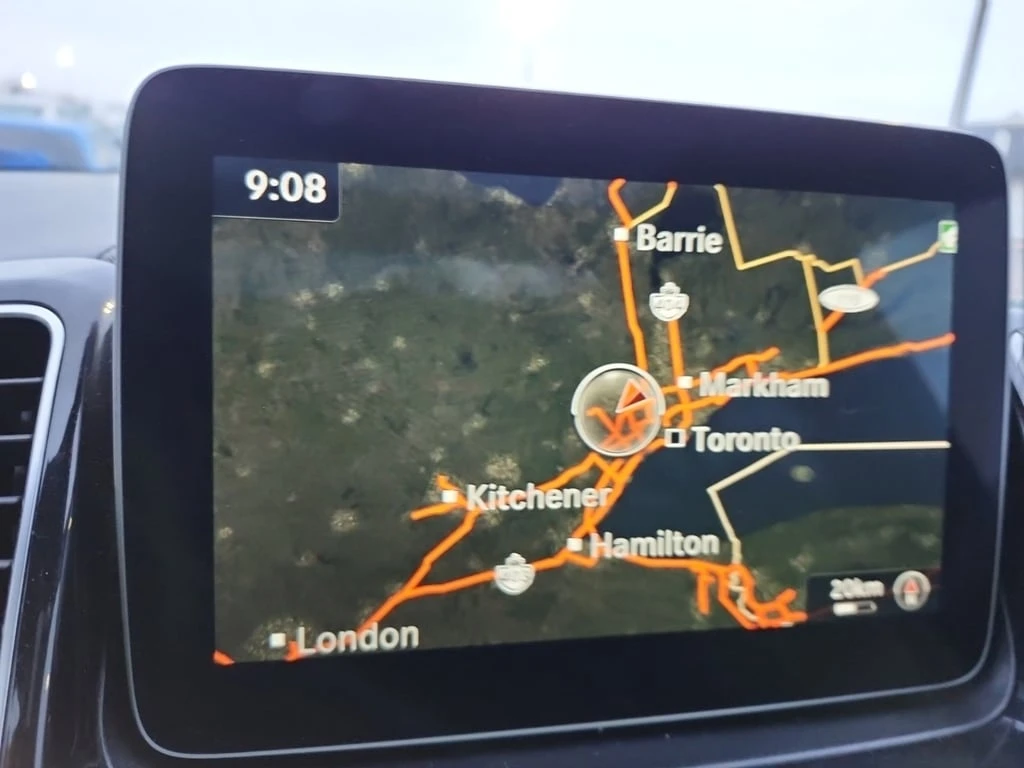 Mercedes-Benz GLS 63 AMG * CARFAX * БЕЗ ПЪРВОНАЧАЛНА ВНОСКА - изображение 10