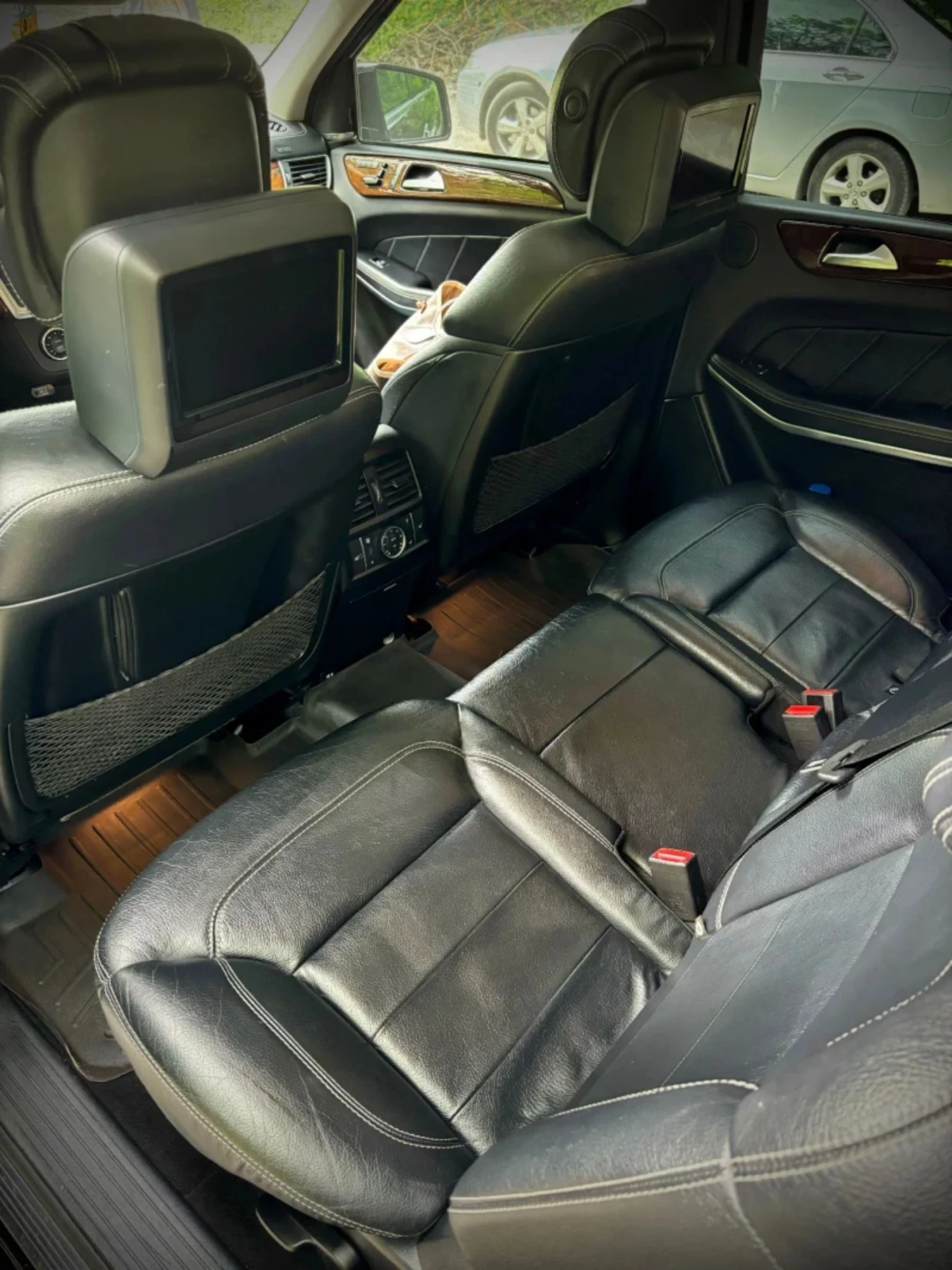 Mercedes-Benz GL 550 AMG HARMAN 360 KAMERA Издухване, Масаж.360камера - изображение 7