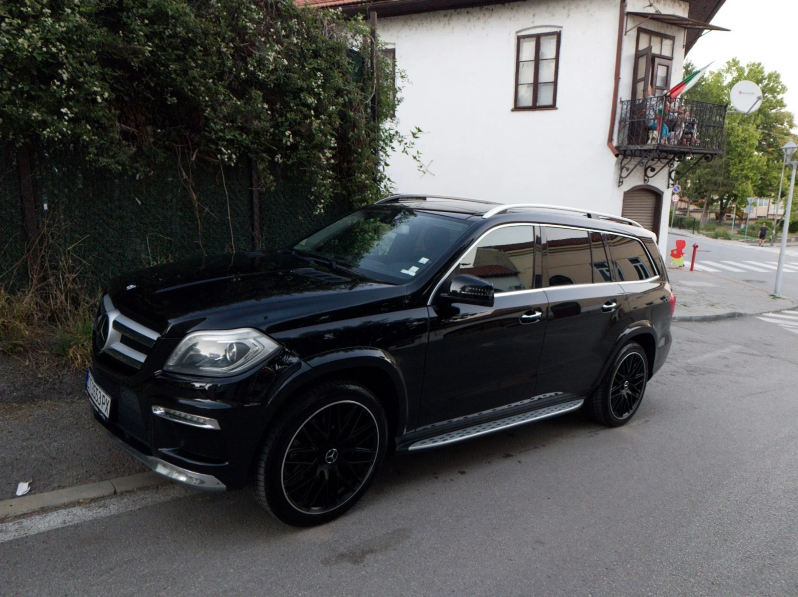 Mercedes-Benz GL 550 AMG HARMAN 360 KAMERA Издухване, Масаж.360камера - изображение 3